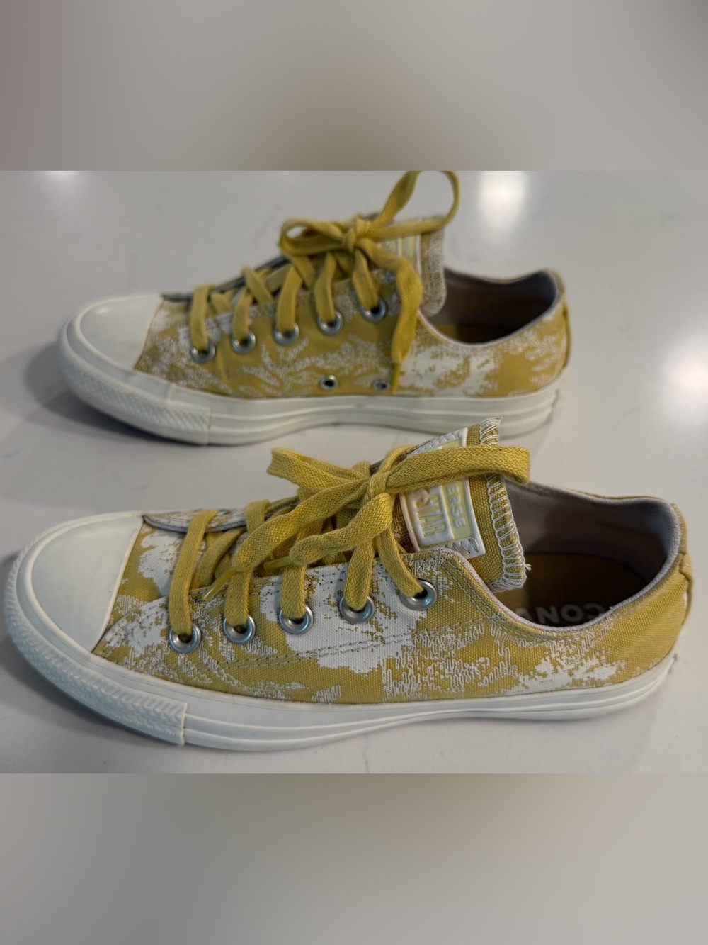 Converse Yellow and White Low-Top Canvas Sneakers- GUC - Picture 2 of 7